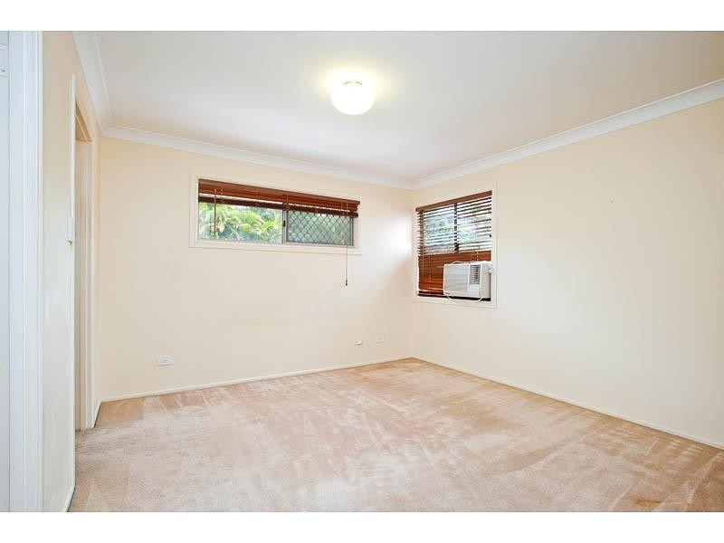 4 Wisteria Crescent, Mount Gravatt East QLD 4122