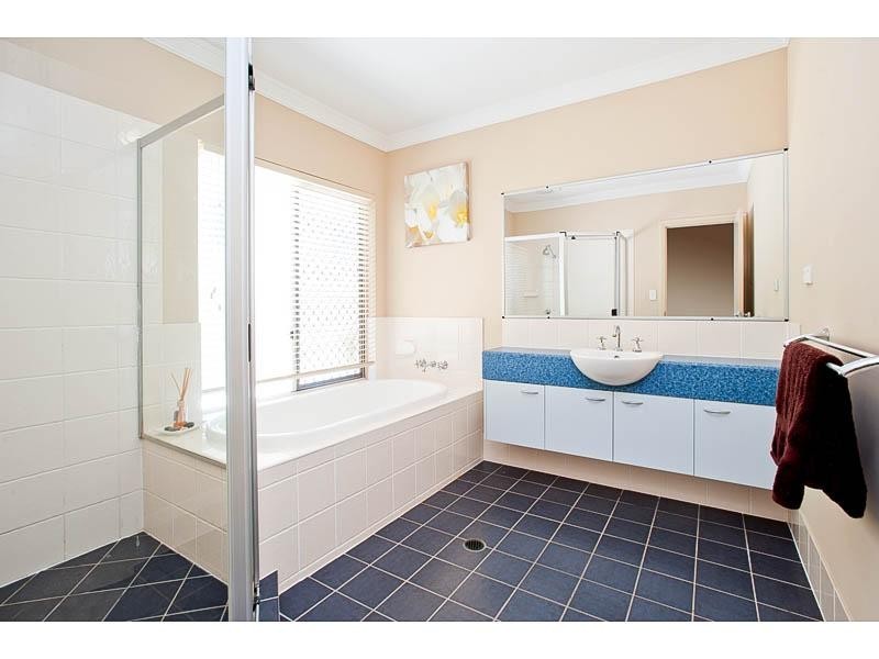 109 Kavanagh Road, Wishart QLD 4122