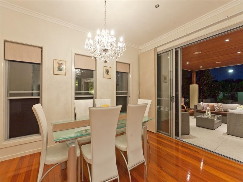 1 Fels Close, Eight Mile Plains QLD 4113