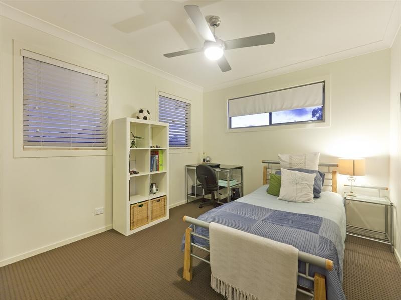 1 Fels Close, Eight Mile Plains QLD 4113