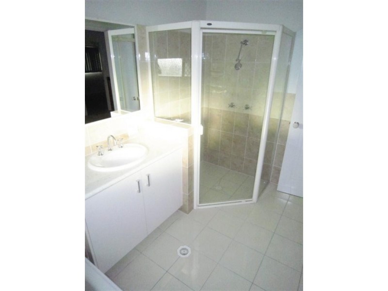 3 Tick Street, Mount Gravatt East QLD 4122