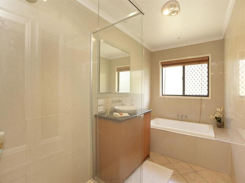 101 Garie Street, Wishart QLD 4122