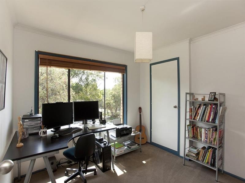 101 Garie Street, Wishart QLD 4122