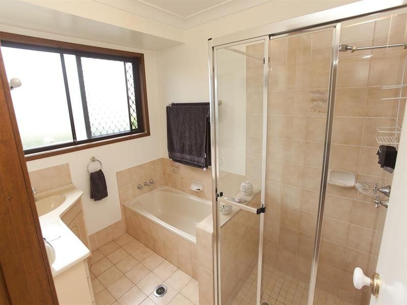 11 Sieben Street, Wishart QLD 4122