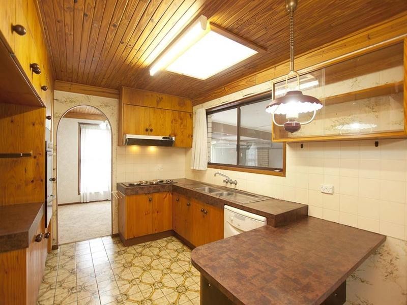 2 Calanda Street, Wishart QLD 4122