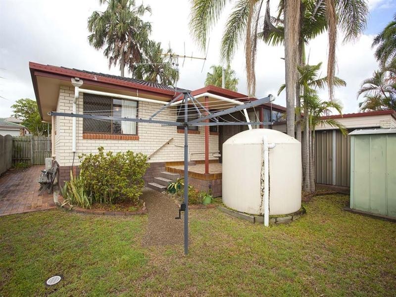2 Calanda Street, Wishart QLD 4122