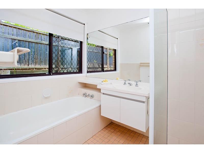 112 Delavan Street, Wishart QLD 4122