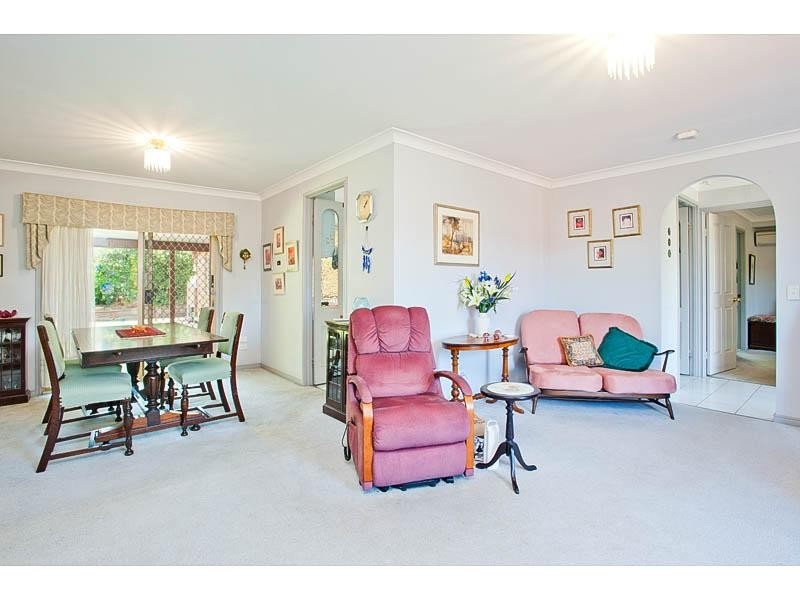 9 Westminster Way, Wishart QLD 4122