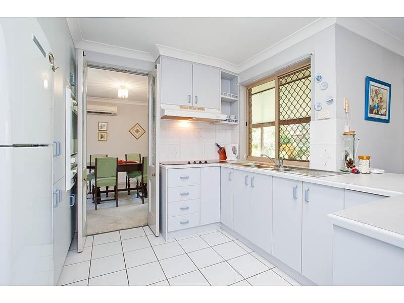 9 Westminster Way, Wishart QLD 4122