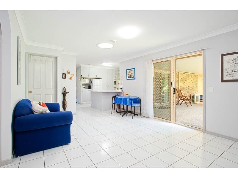 9 Westminster Way, Wishart QLD 4122