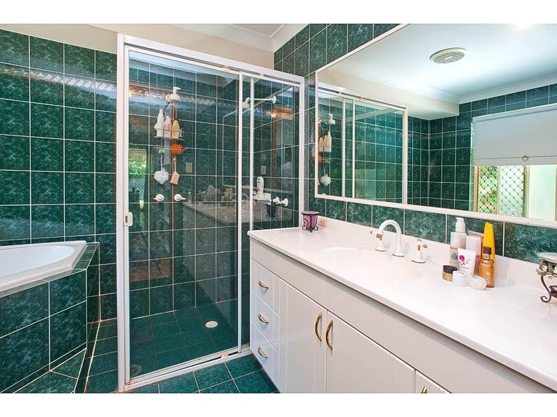 25 Hurlstone Street, Wishart QLD 4122