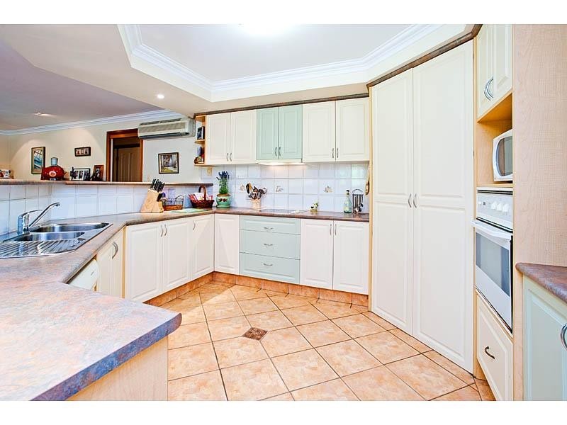 25 Hurlstone Street, Wishart QLD 4122