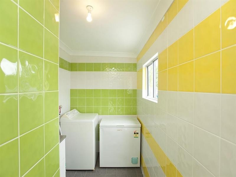 8 Peterglen Street, Wishart QLD 4122