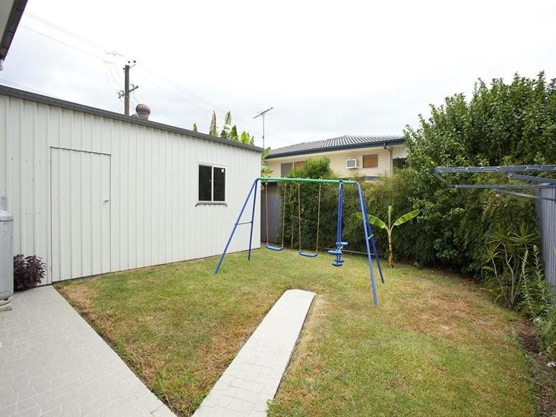 8 Peterglen Street, Wishart QLD 4122