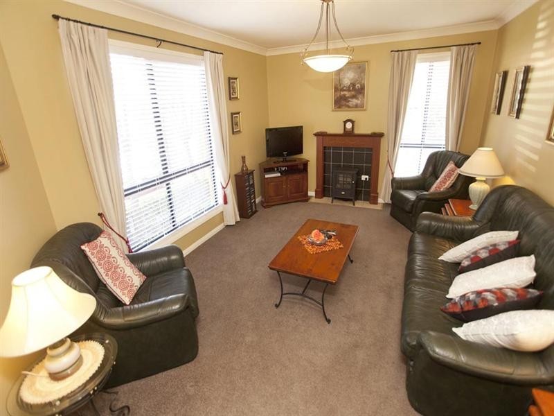 3 Alpena Close, Carindale QLD 4152