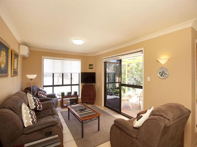 3 Alpena Close, Carindale QLD 4152