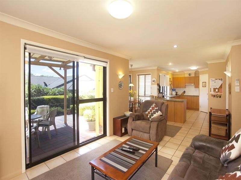 3 Alpena Close, Carindale QLD 4152