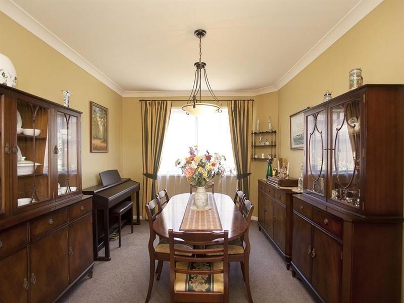 3 Alpena Close, Carindale QLD 4152