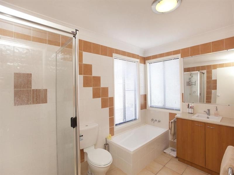 3 Alpena Close, Carindale QLD 4152