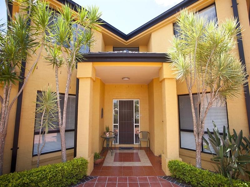 3 Alpena Close, Carindale QLD 4152