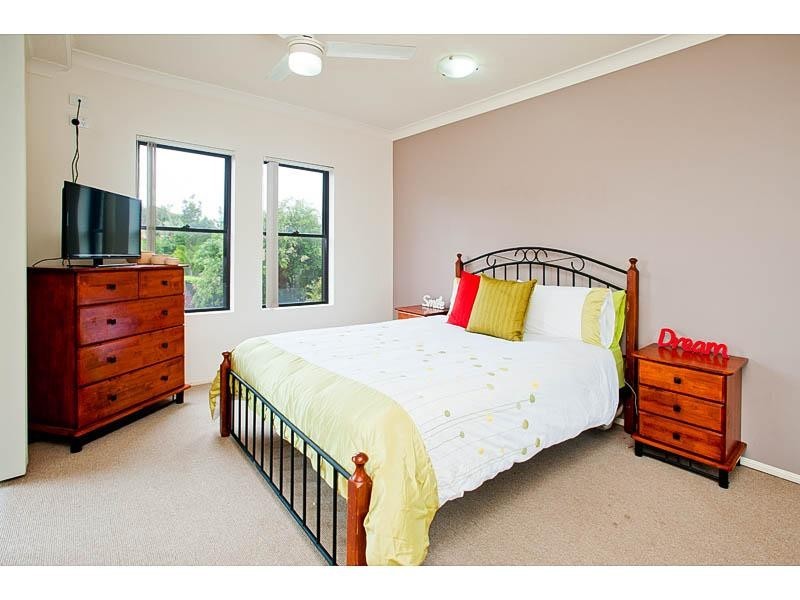 8/33 Rise Street, Mount Gravatt East QLD 4122