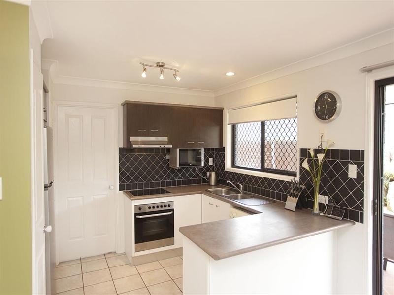 5/7 Nev Close, Wishart QLD 4122