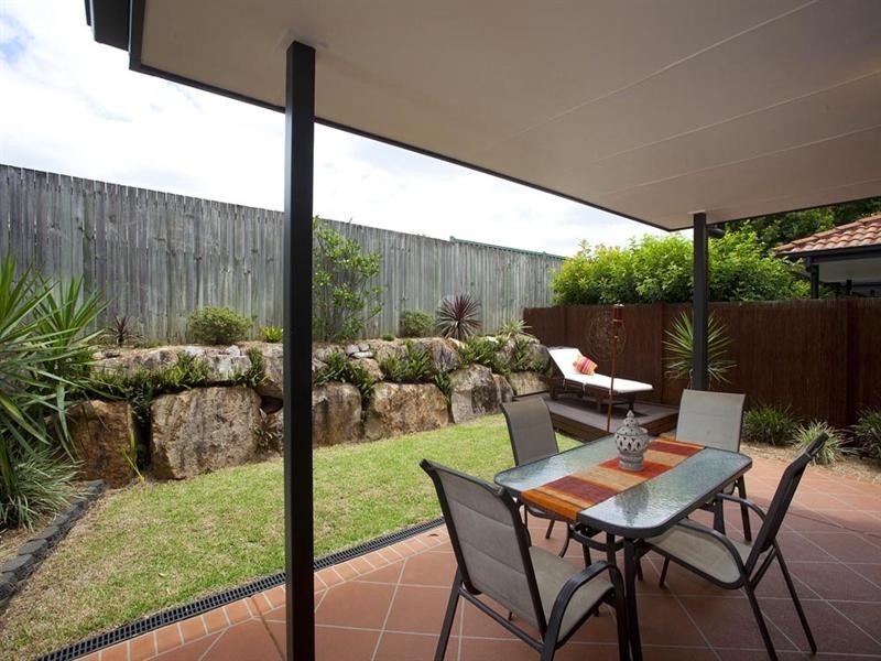 5/7 Nev Close, Wishart QLD 4122