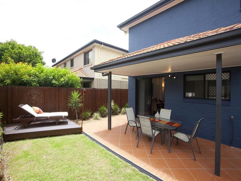 5/7 Nev Close, Wishart QLD 4122