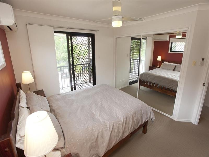 5/7 Nev Close, Wishart QLD 4122