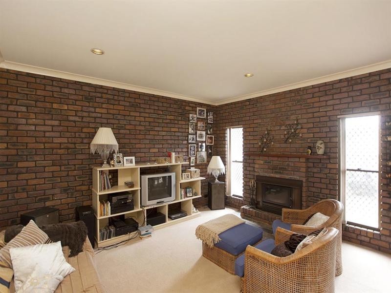 23 Baynes Street, Carindale QLD 4152