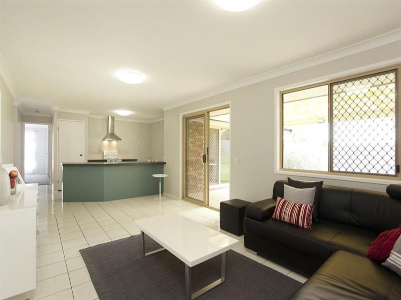 15 Andree Place, Wishart QLD 4122