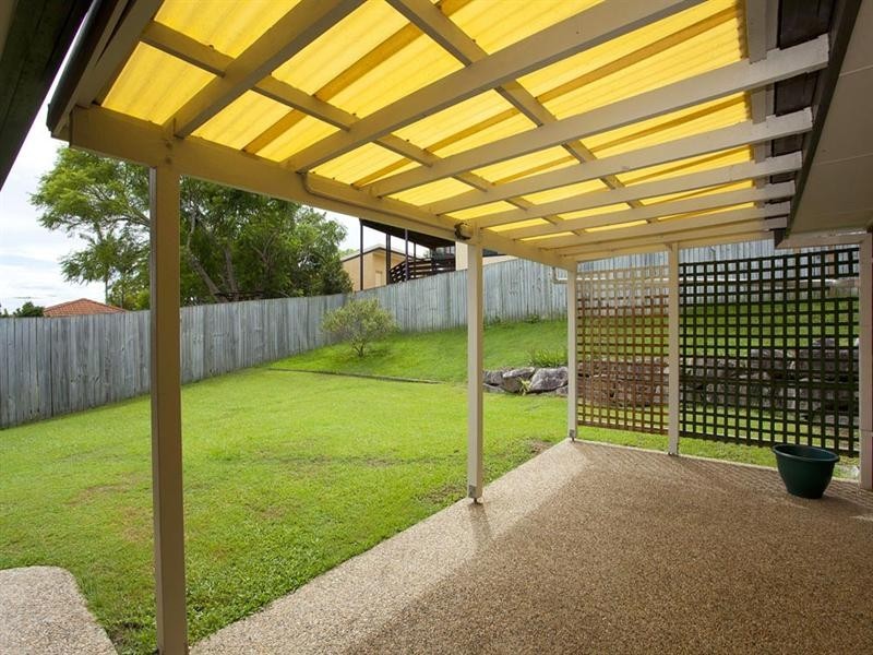 15 Andree Place, Wishart QLD 4122