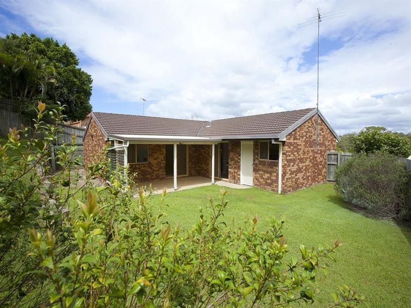 15 Andree Place, Wishart QLD 4122