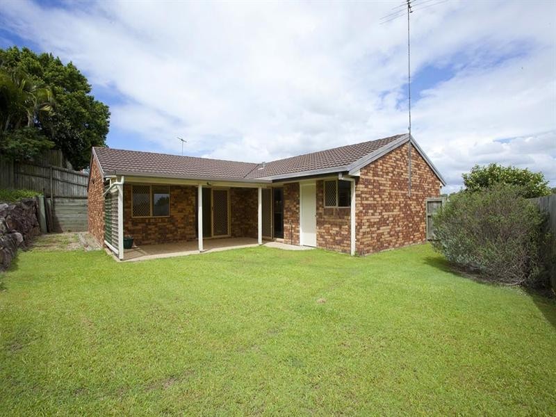 15 Andree Place, Wishart QLD 4122