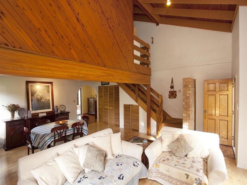 21 Winthrop Street, Wishart QLD 4122