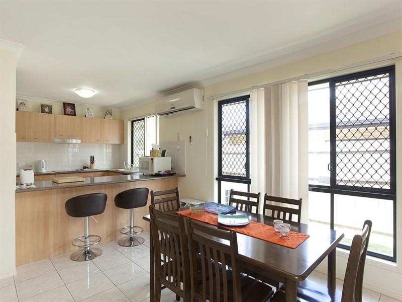 7 Meadowbank Court, Calamvale QLD 4116