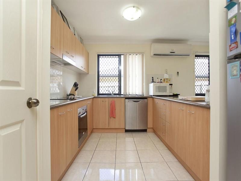 7 Meadowbank Court, Calamvale QLD 4116