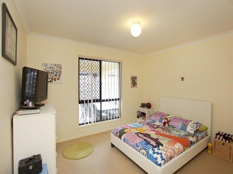 7 Meadowbank Court, Calamvale QLD 4116