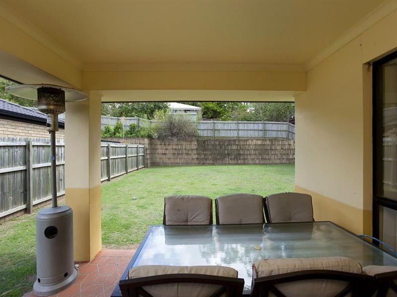 7 Meadowbank Court, Calamvale QLD 4116