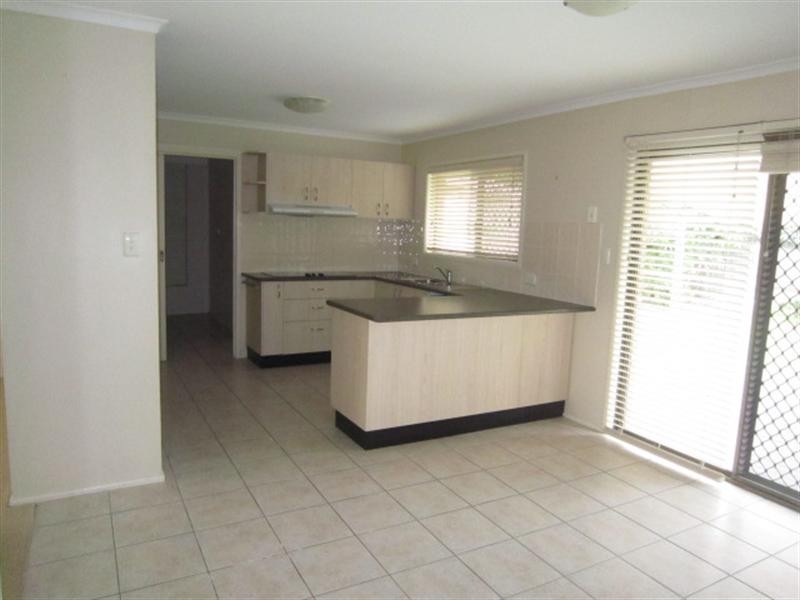 10 Ballater Street, Sunnybank Hills QLD 4109