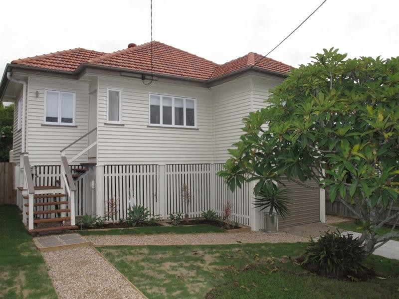 134 Broadwater Road, Mount Gravatt East QLD 4122