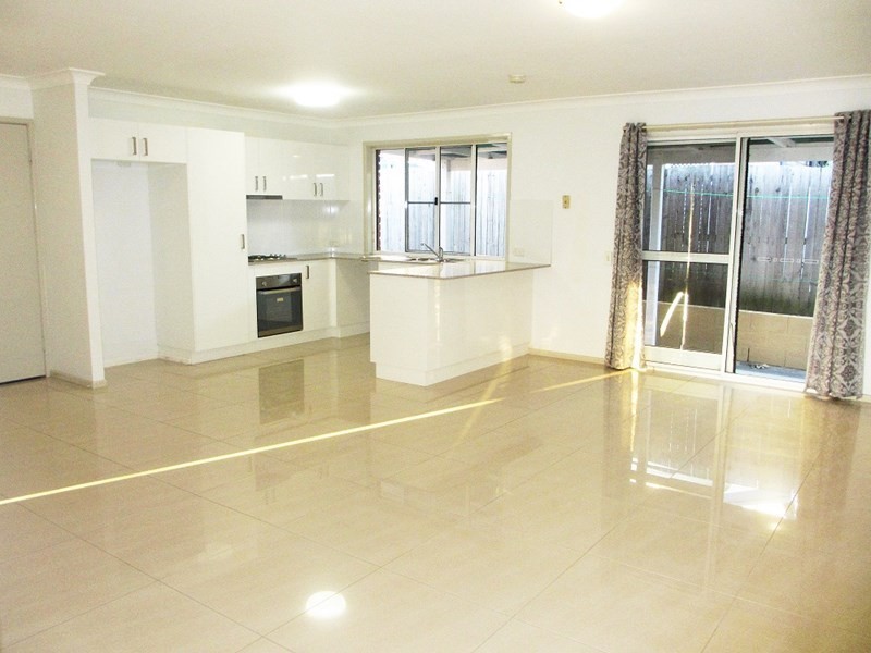 2 Malinya Place, Wishart QLD 4122