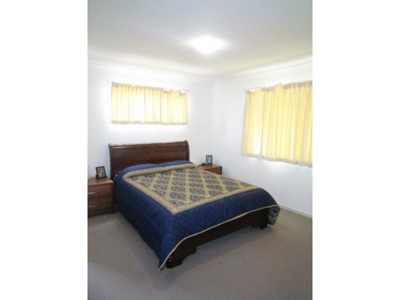 2 Malinya Place, Wishart QLD 4122