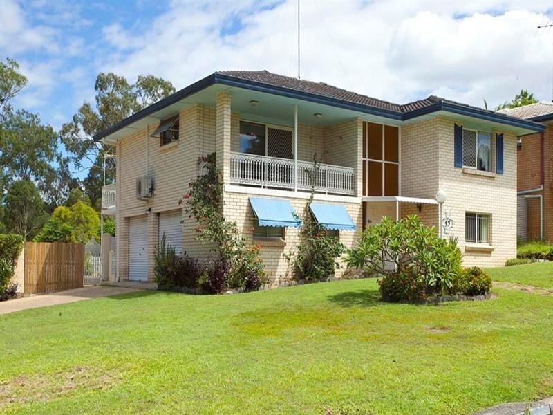 33 Gaillardia Street, Macgregor QLD 4109