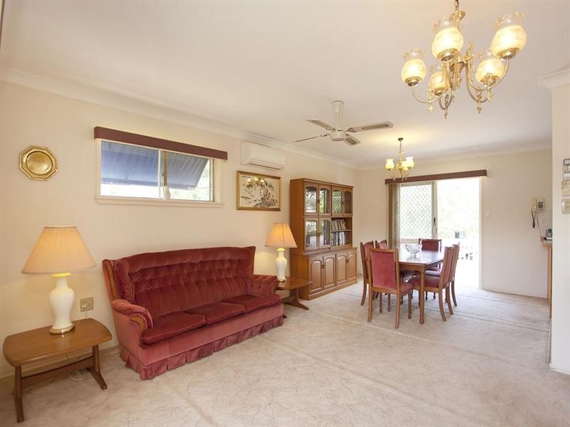 33 Gaillardia Street, Macgregor QLD 4109