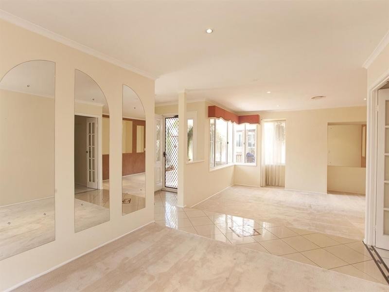 43 Panama Street, Wishart QLD 4122