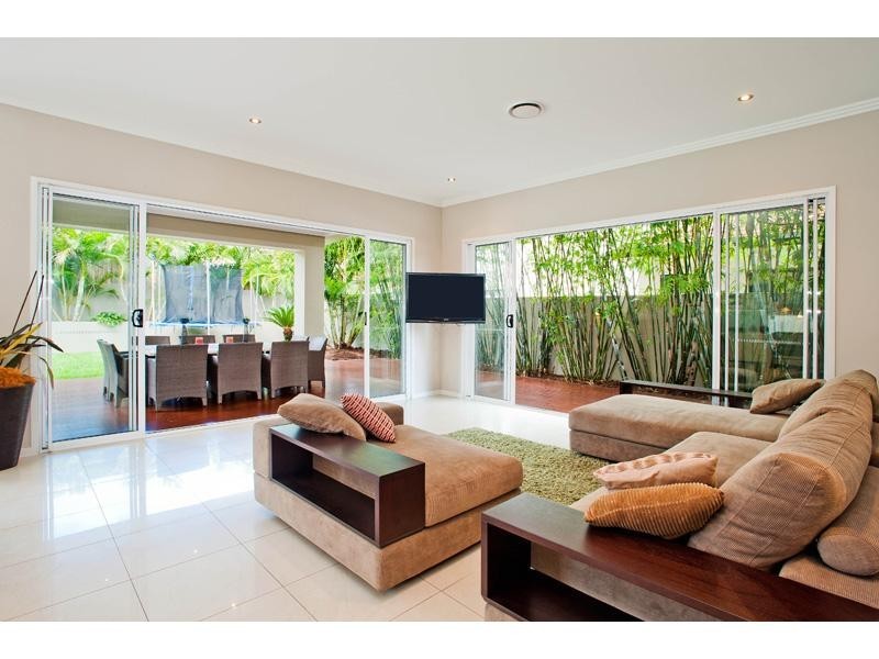 76 Craig Street, Wishart QLD 4122