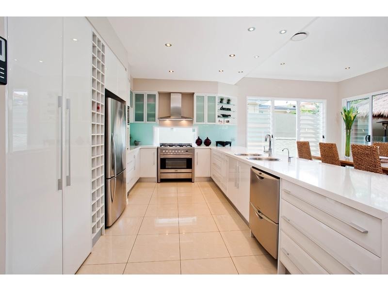 76 Craig Street, Wishart QLD 4122