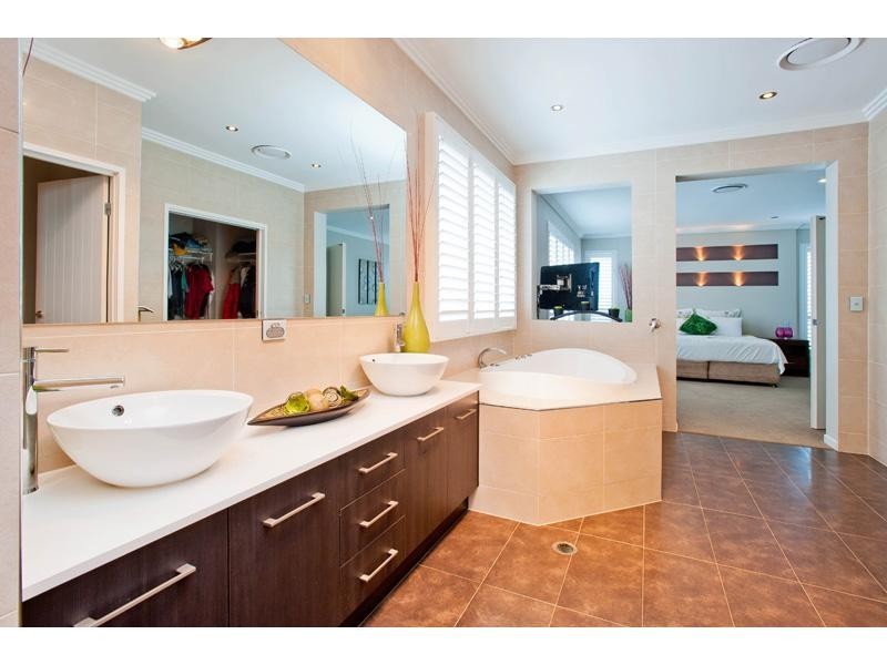 76 Craig Street, Wishart QLD 4122