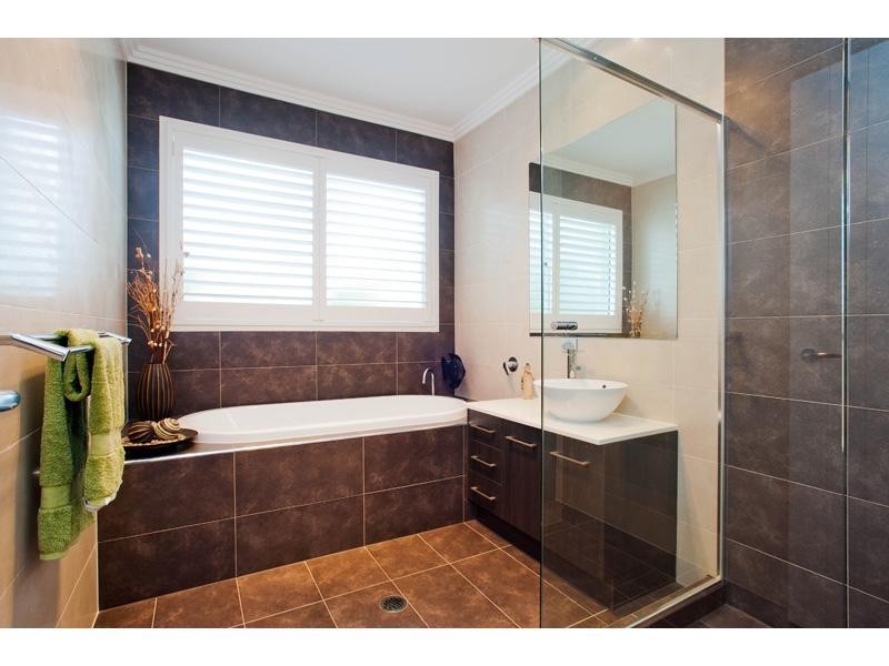 76 Craig Street, Wishart QLD 4122